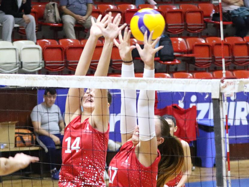 İZMİR BBSK: 1 - ARKAS: 3