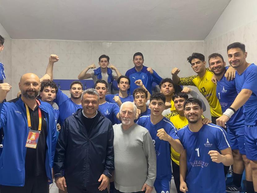 KÖŞK BELEDİYE: 23 - İZMİR BBSK: 35