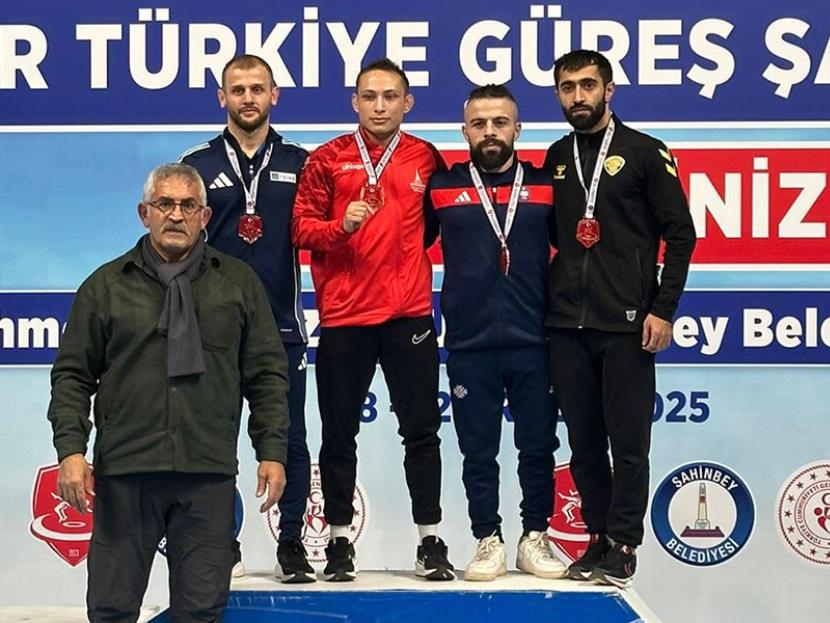 MİNDERDE ÇİFTE MADALYA