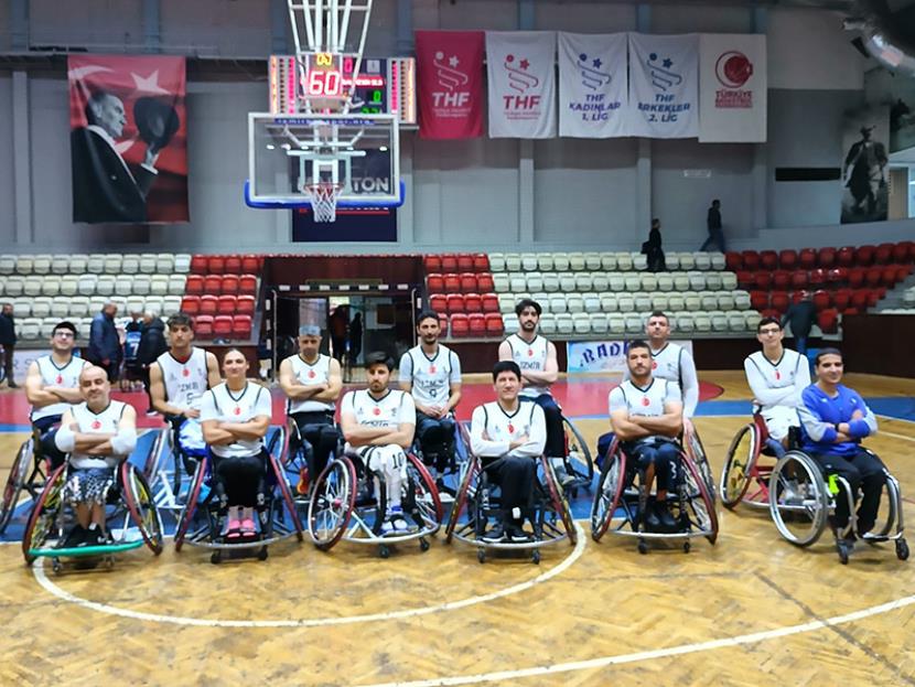 İZMİR BBSK: 74 - BALIKESİR BBSK: 32 