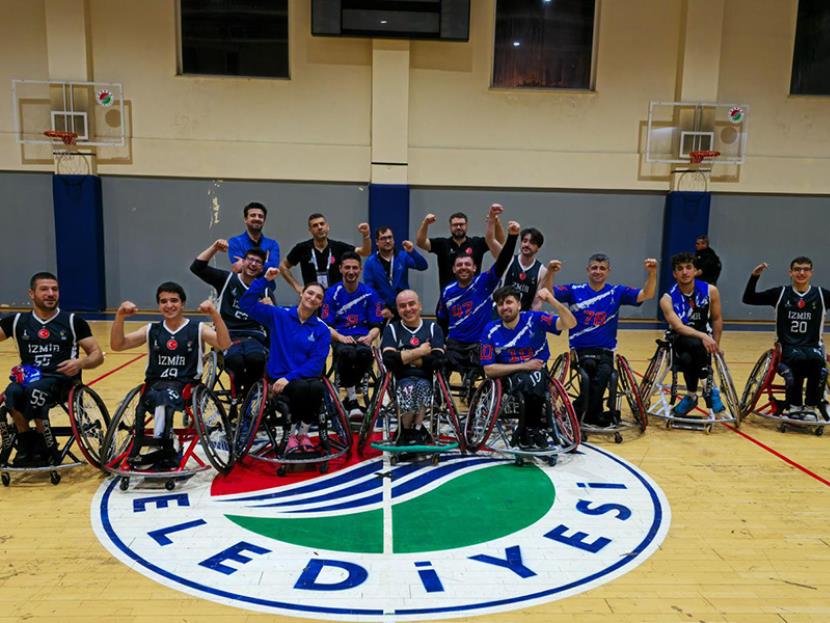 ANTALYA BŞB: 57 - İZMİR BBSK: 77