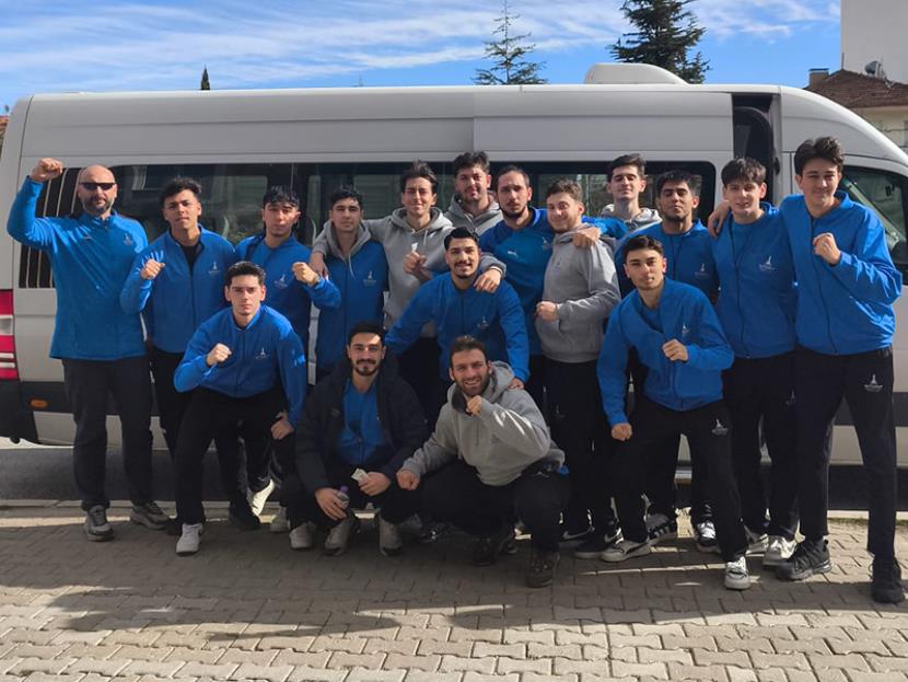 BANAZ GENÇLİK: 32 - İZMİR BBSK: 41