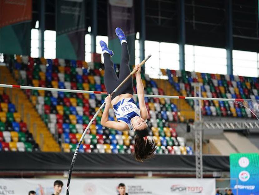 U18'LER SALON ATLETİZMDE YER ALDI