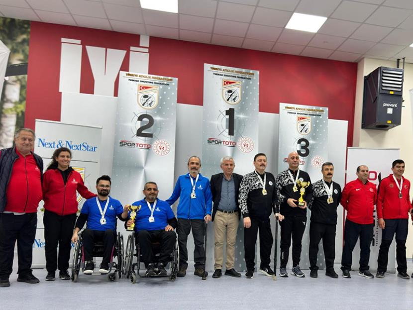 PARA ATICILARDAN BAŞKENT'TEN MADALYA