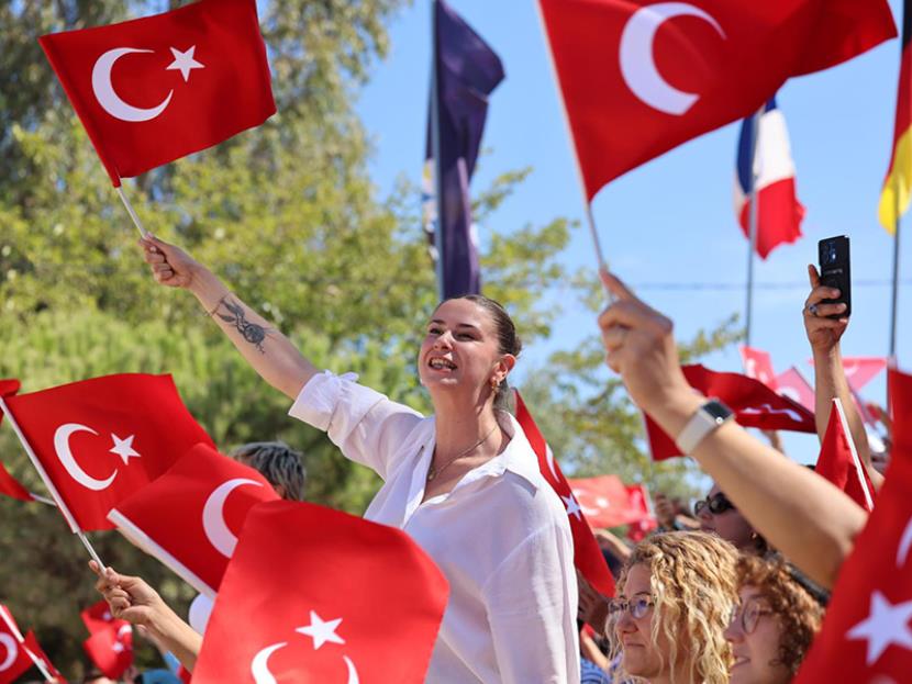 FOÇA'DA YARI FİNALİSTLER BELLİ OLDU
